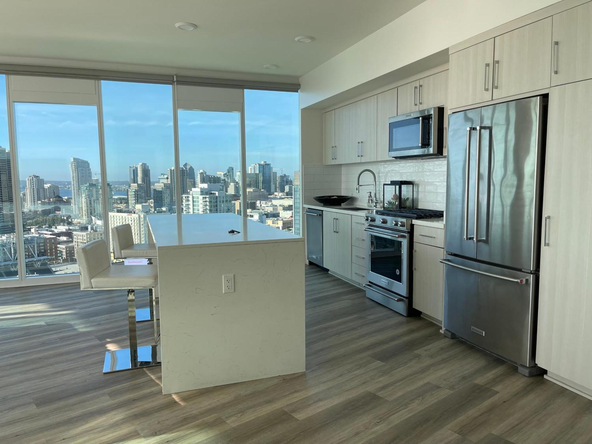 Massive Penthouse Overlooking All Of San Diego Apartment Exterior photo